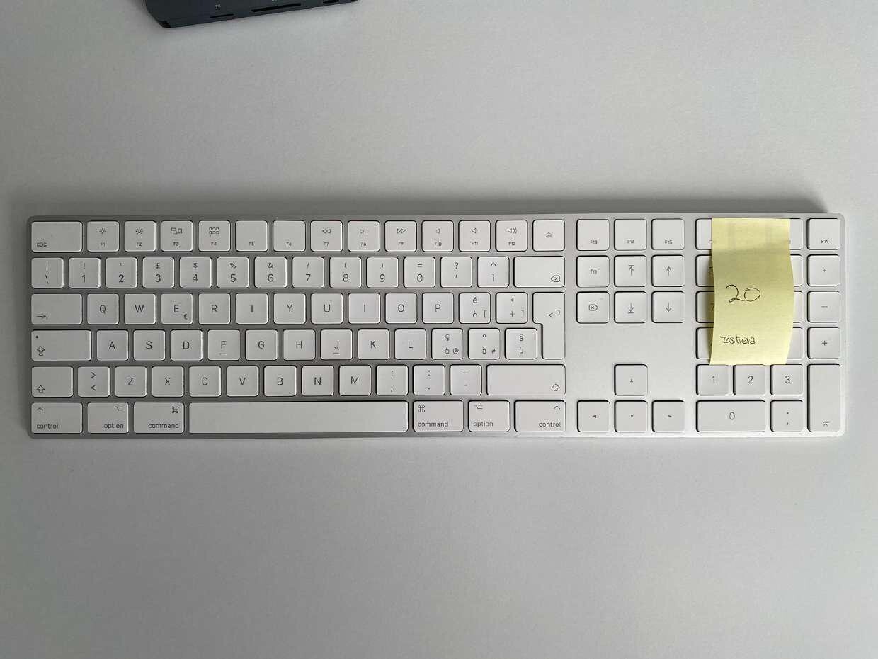 Computer E Attrezzatura Informatica — foto 4