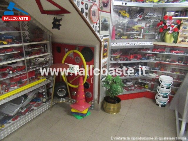 Oggetti D’Arte O Antiquariato — foto 4