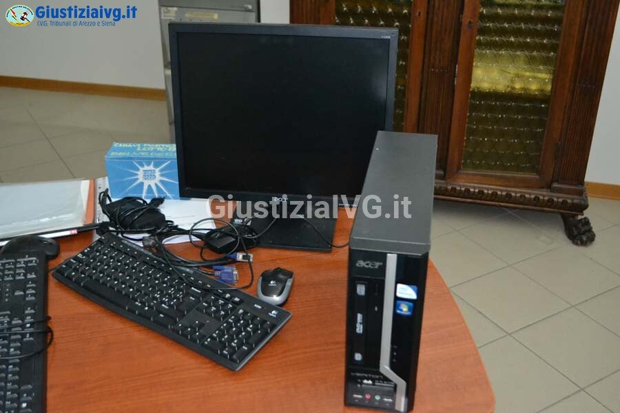 Computer E Attrezzatura Informatica — foto 6
