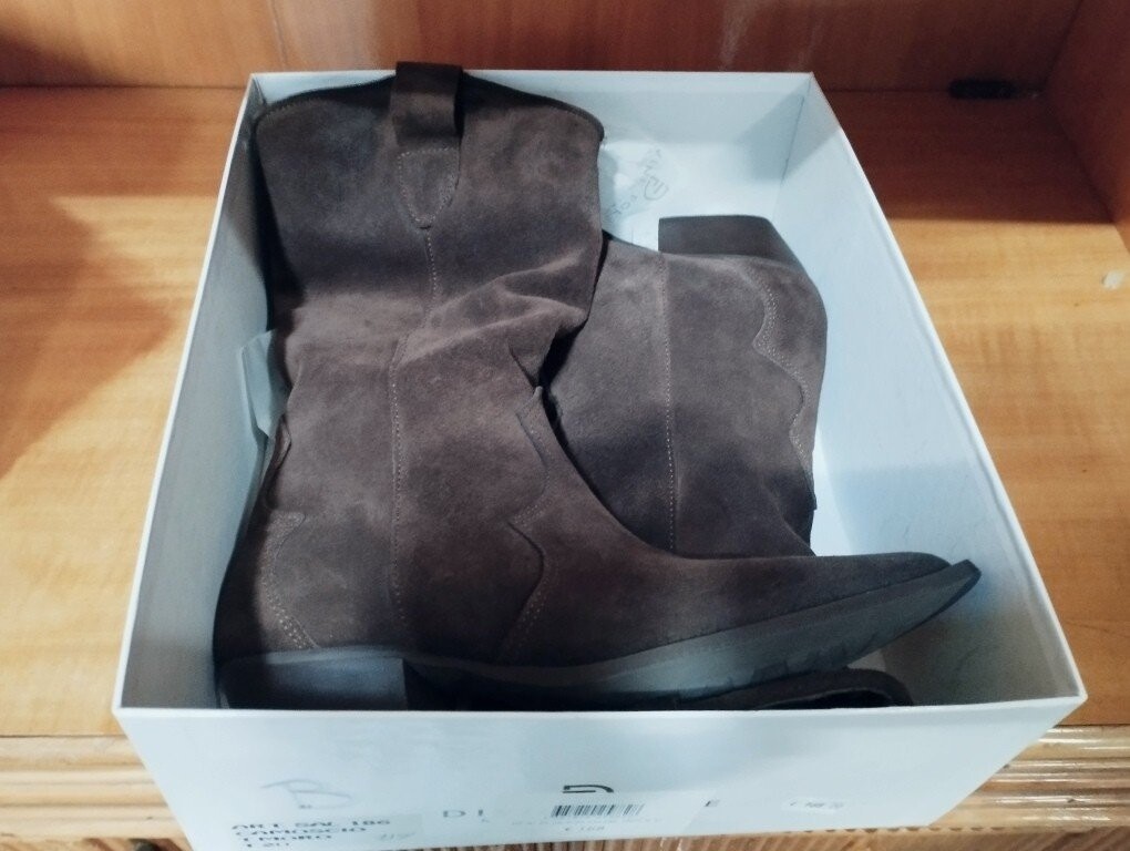 Abbigliamento E Calzature — foto 7