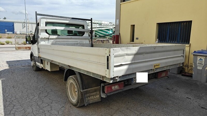 Automezzi Commerciali — foto 5