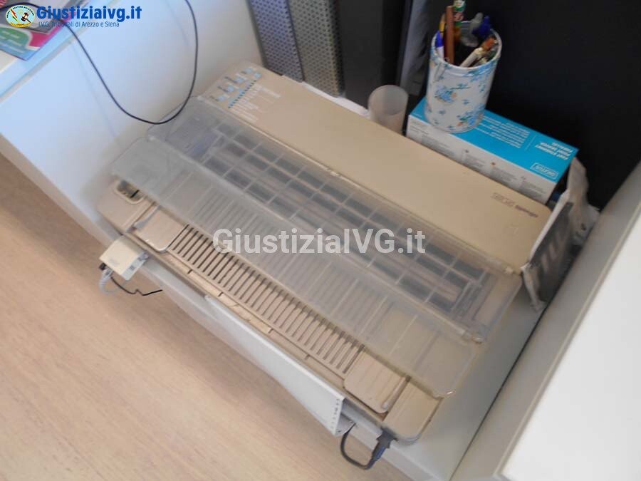 Arredi Da Ufficio E Varie — foto 6