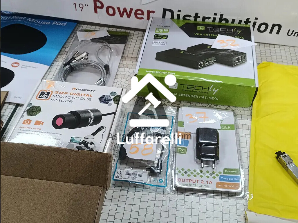 Attrezzature informatiche, monitor, telecamere e accessori per PC — foto 4