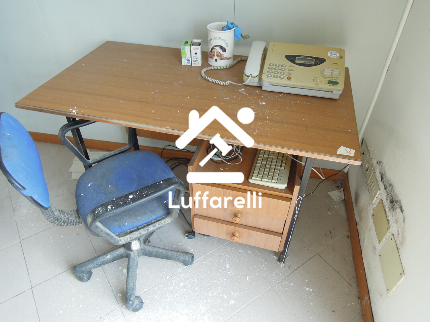 Mobili E Arredo Per Ufficio — foto 2