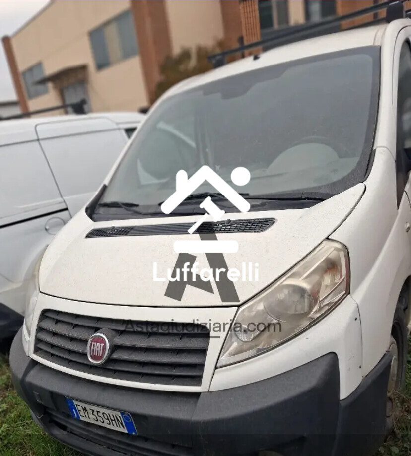 Automezzi Commerciali — foto 2
