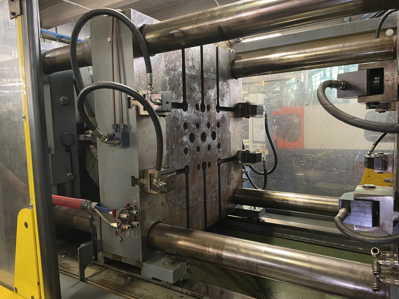 Macchinari Per La Lavorazione Della Plastica E Gomma – ID 385 - Pressa oleodinamica per stampaggio plastica 270… — foto 4