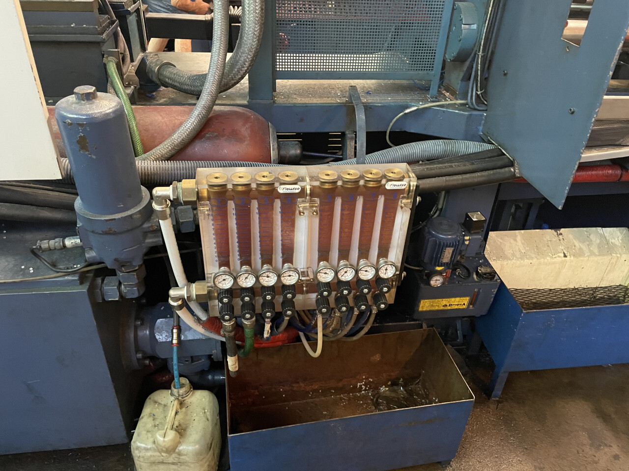 Macchinari Per La Lavorazione Della Plastica E Gomma – ID 382 - Pressa oleodinamica per stampaggio plasticaMarca: Maico… — foto 2