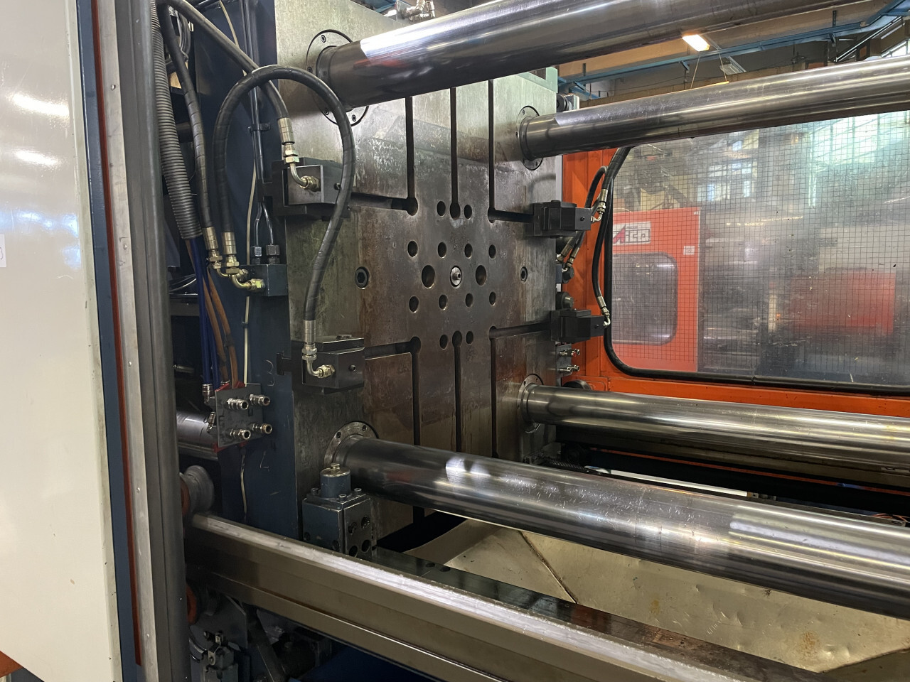 Macchinari Per La Lavorazione Della Plastica E Gomma – ID 383 - Pressa oleodinamica per stampaggio plasticaMarca: Maico… — foto 9
