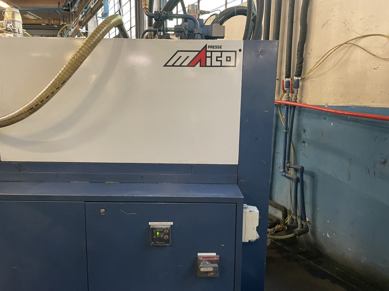 Macchinari Per La Lavorazione Della Plastica E Gomma – ID 383 - Pressa oleodinamica per stampaggio plasticaMarca: Maico… — foto 4