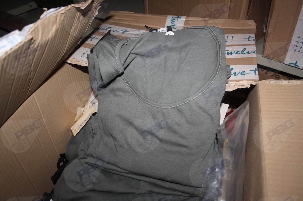 Abbigliamento E Calzature — foto 9