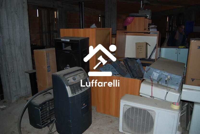Arredi Da Ufficio E Varie — foto 7
