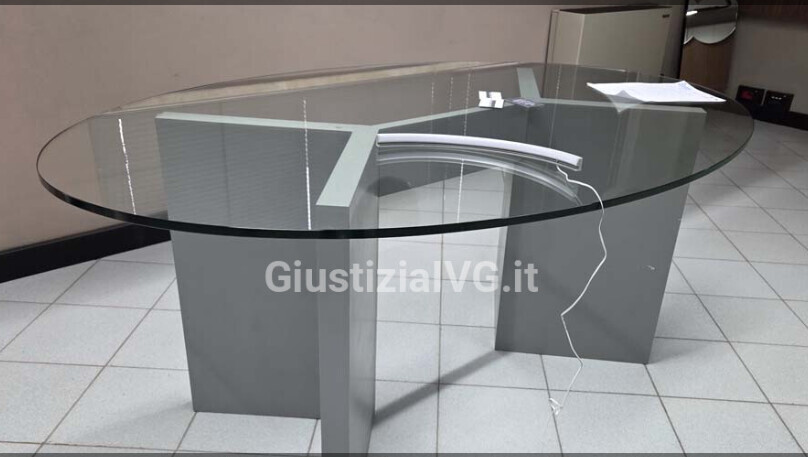 Arredi Da Ufficio E Varie — foto 2