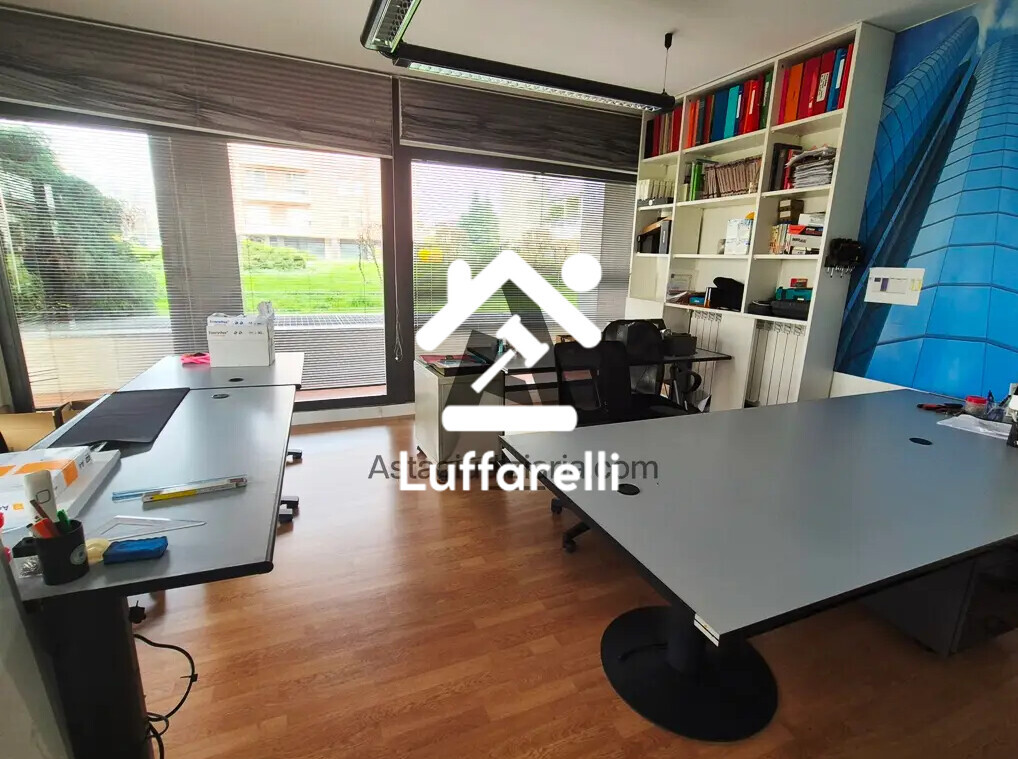 Arredi Da Ufficio E Varie — foto 4
