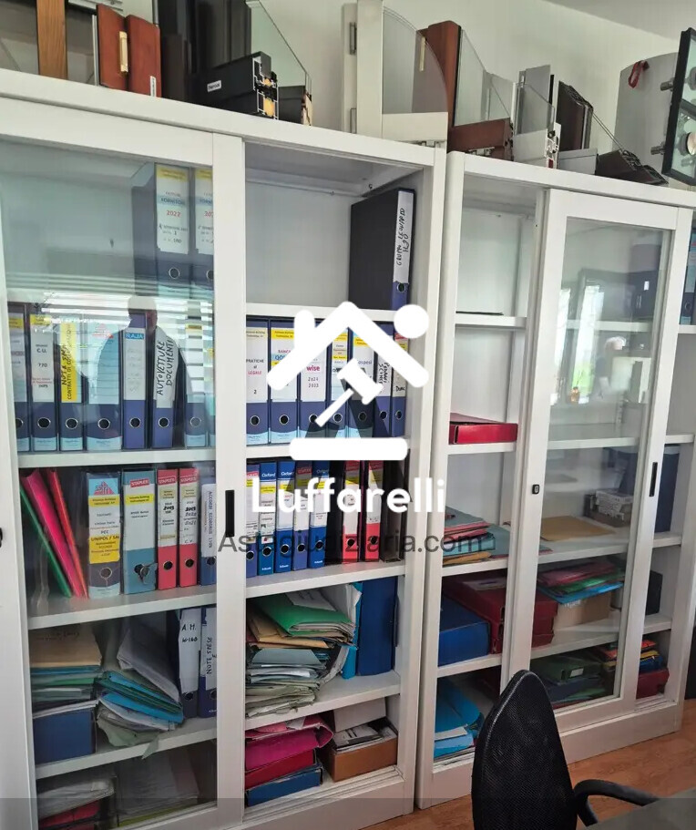 Arredi Da Ufficio E Varie — foto 2