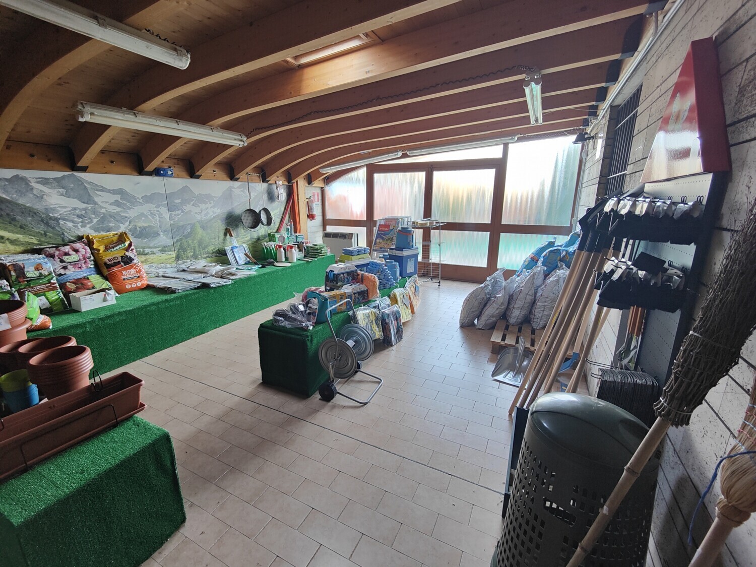 Attrezzature Ed Utensili — foto 3
