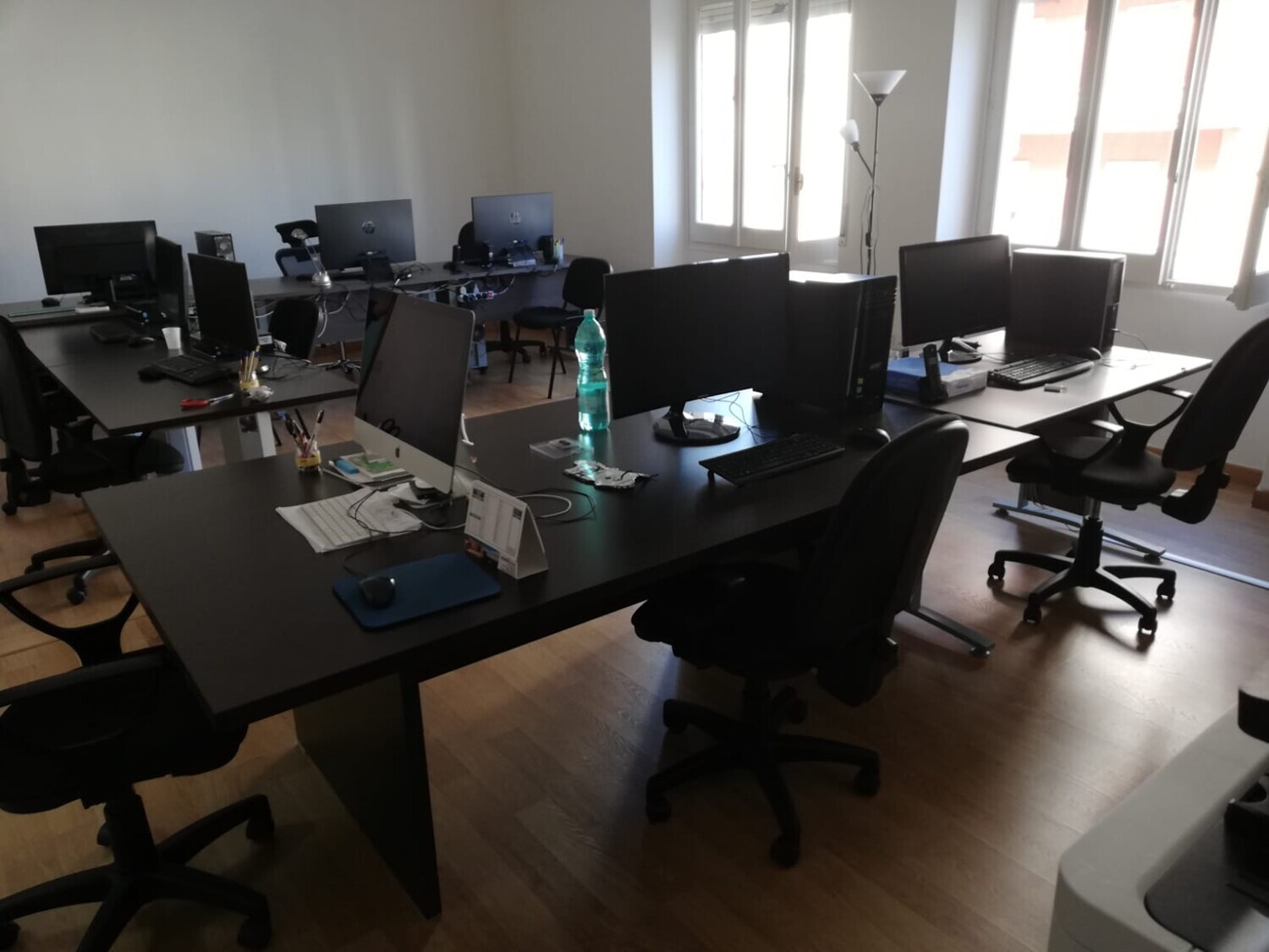 Mobili E Arredo Per Ufficio — foto 2