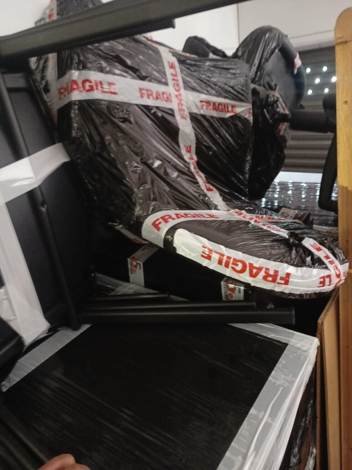 Mobili E Arredo Per Ufficio — foto 4