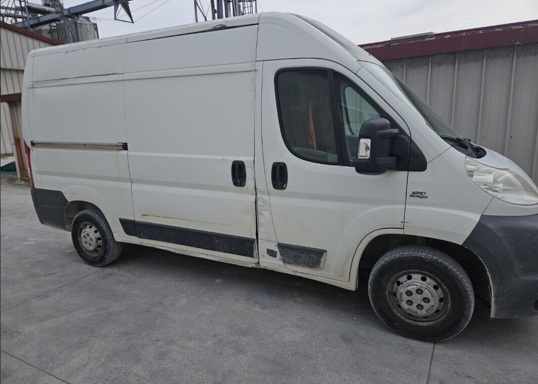 Automezzi Commerciali — foto 2