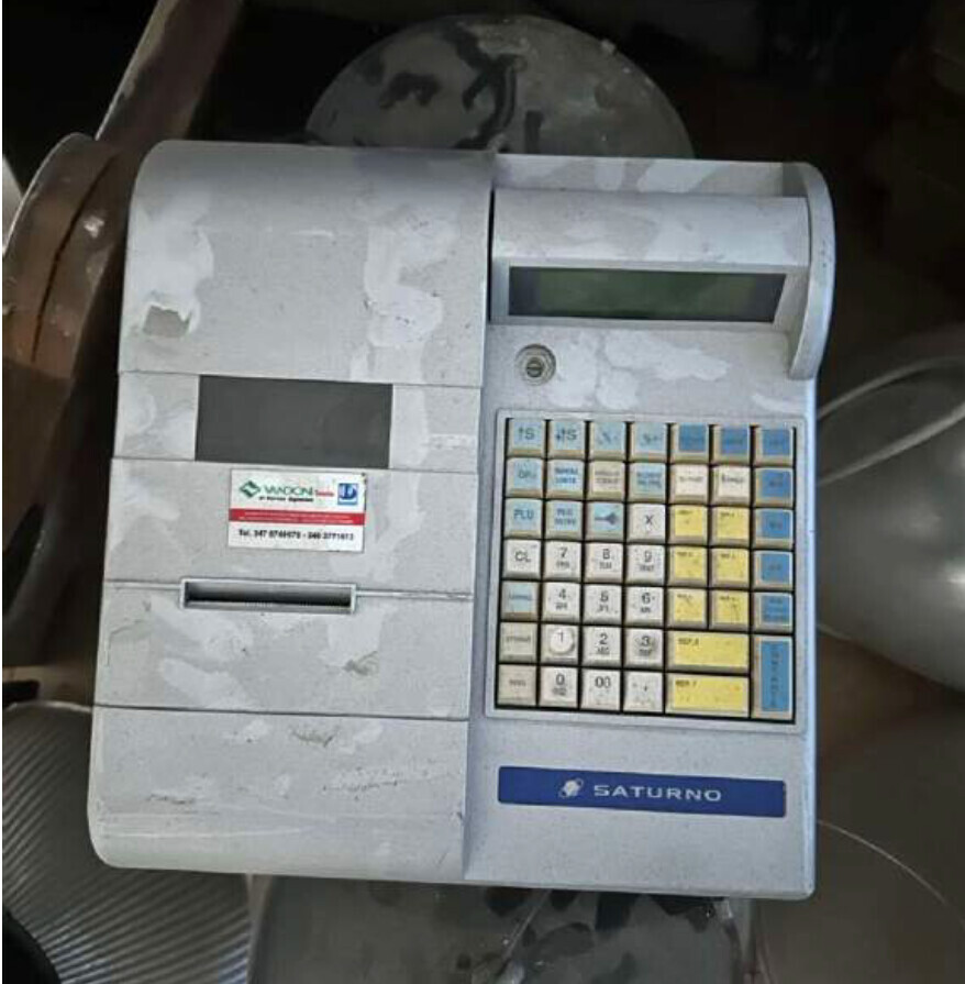 Arredi Da Ufficio E Varie – Arredamento, strumentazione ed attrezzatura per negozi di… — foto 2