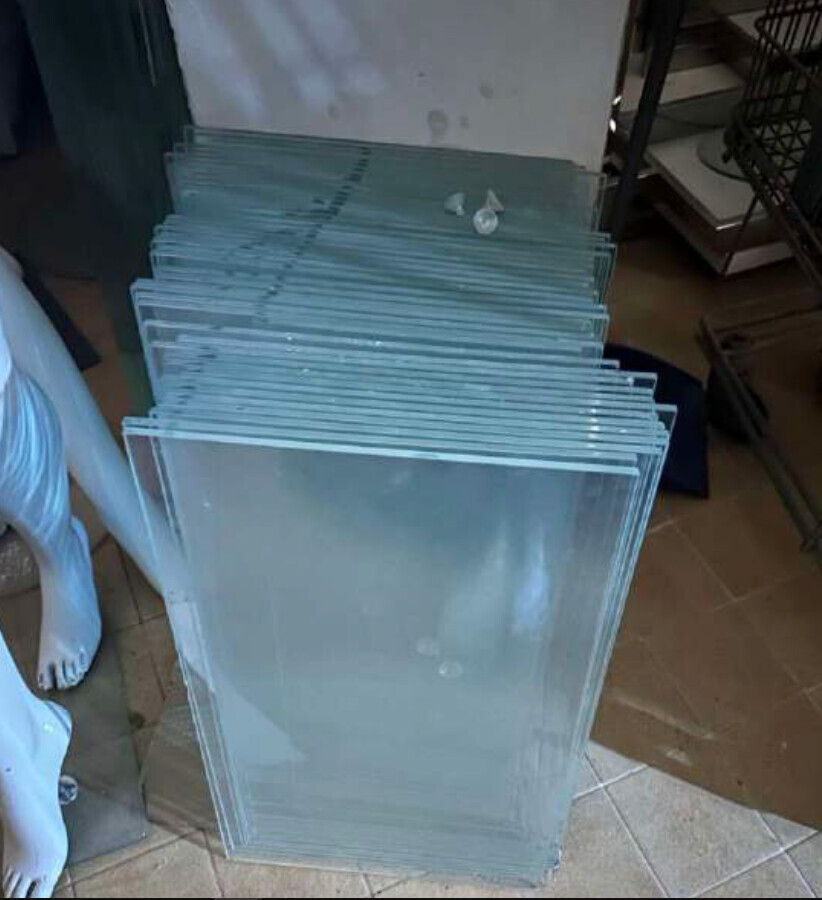 Arredi Da Ufficio E Varie – Arredamento, strumentazione ed attrezzatura per negozi di… — foto 4