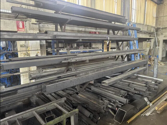 Macchine Per La Lavorazione Dei Metalli — foto 8