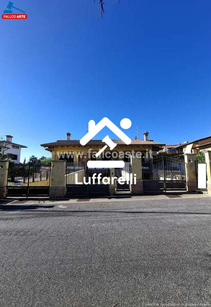 VILLA VIA CORROPOLI - ROMA — foto 2