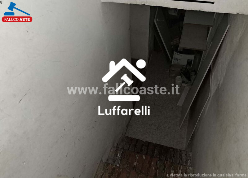 Immagine di LOCALE COMMERCIALE PIAZZALE DELLA STAZIONE DEL LIDO – ROMA