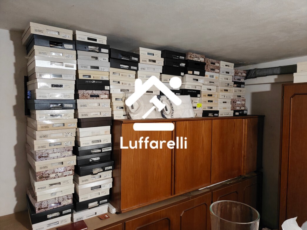 Abbigliamento E Calzature — foto 2