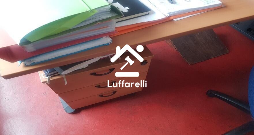 Mobili E Arredo Per Ufficio — foto 2
