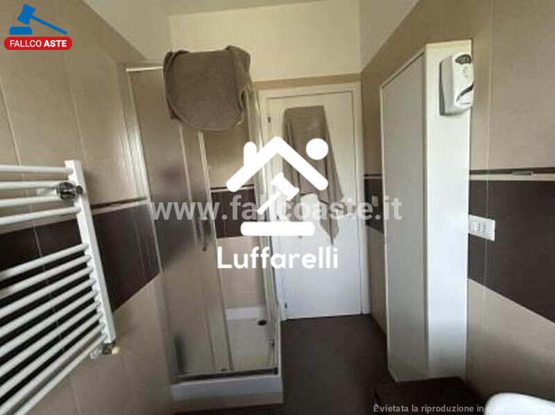 Immagine di APPARTAMENTO VIA POLLUTRI – ROMA