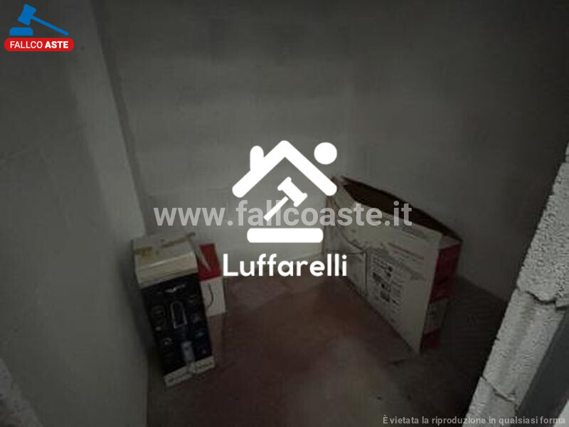 Immagine di APPARTAMENTO VIA POLLUTRI – ROMA