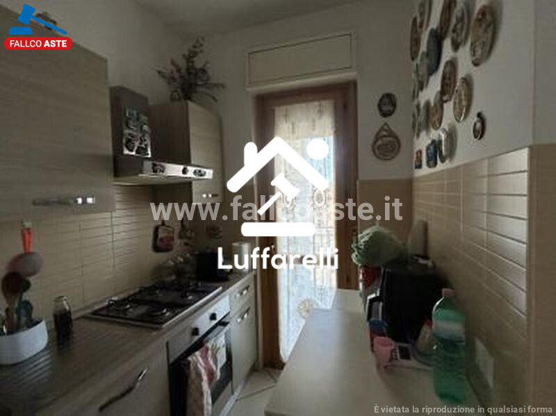 Immagine di APPARTAMENTO VIA POLLUTRI – ROMA