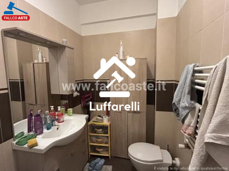 Immagine di APPARTAMENTO VIA POLLUTRI – ROMA