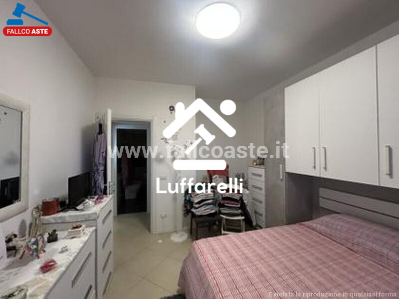 Immagine di APPARTAMENTO VIA POLLUTRI – ROMA