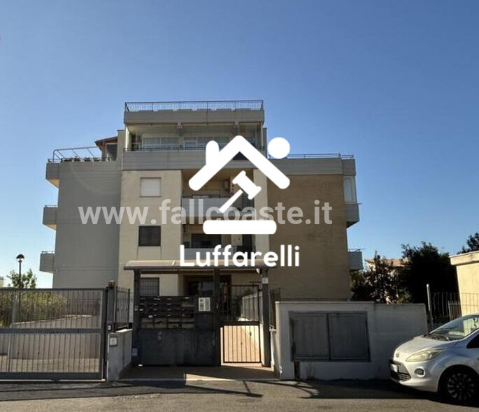 Immagine di APPARTAMENTO VIA POLLUTRI – ROMA