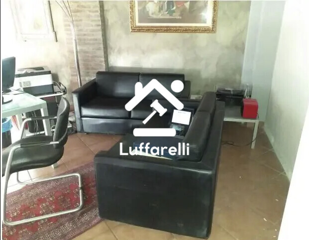 Mobili E Arredo Per Ufficio — foto 2