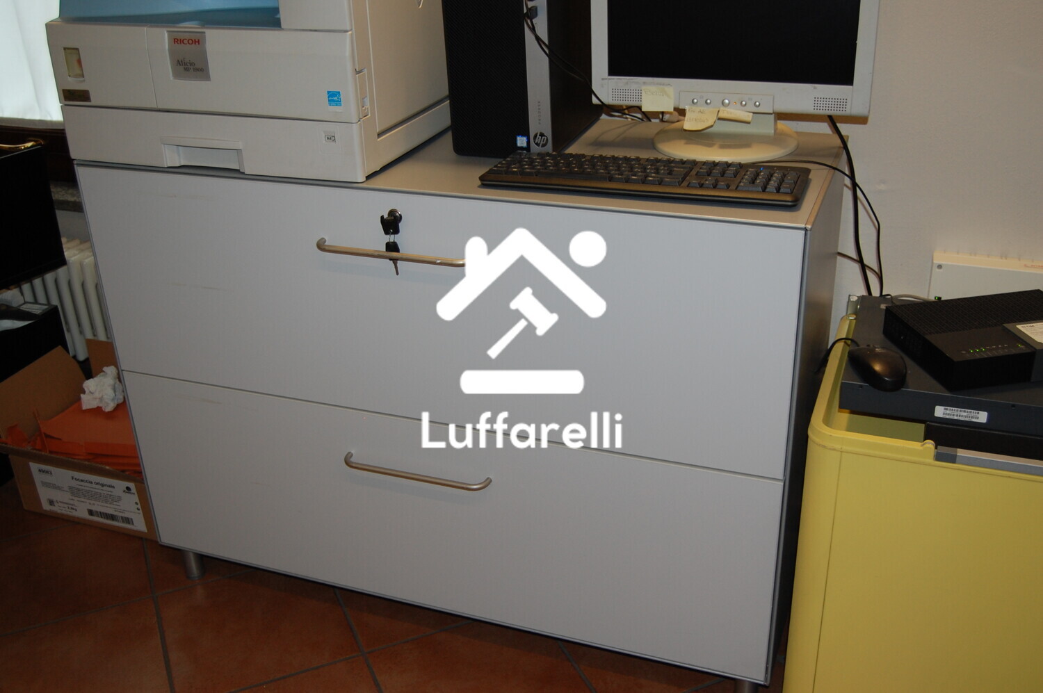 Mobili E Arredo Per Ufficio — foto 9
