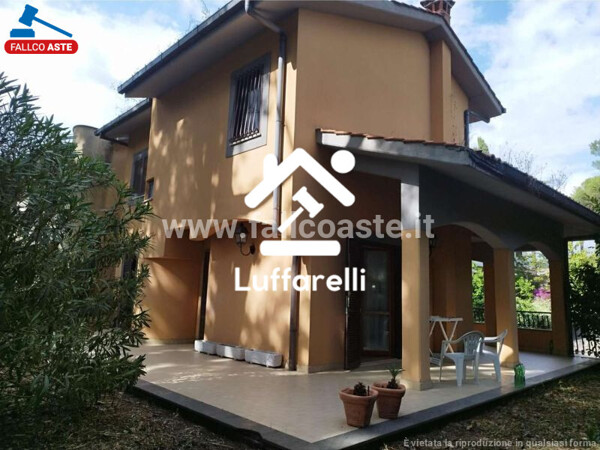 CASA / VILLA VIA GIULIO GALLI - ROMA — foto 2