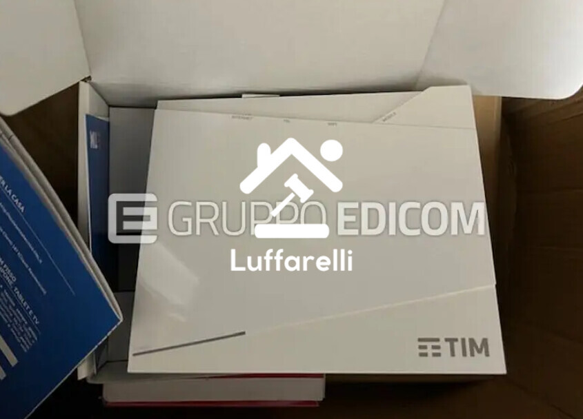 Computer E Attrezzatura Informatica — foto 6