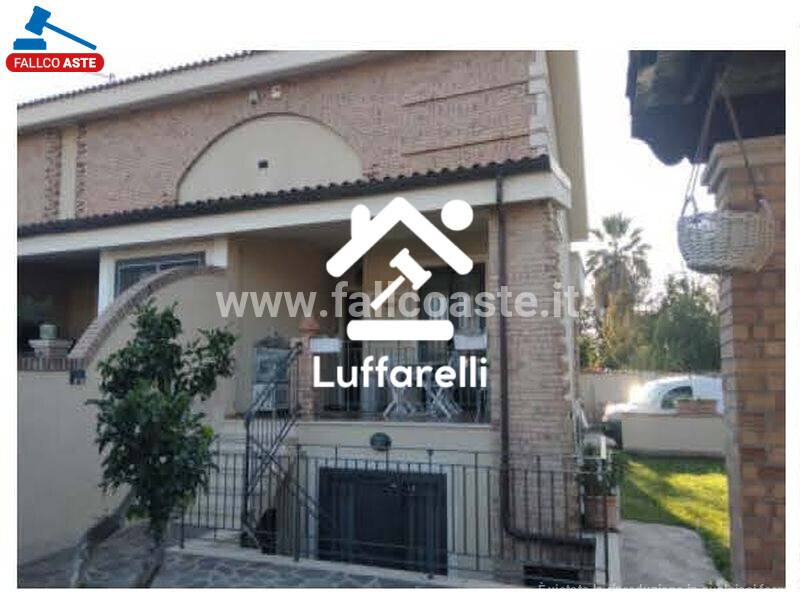 Immagine di CASA / VILLA VIA MONGUELFO – ROMA