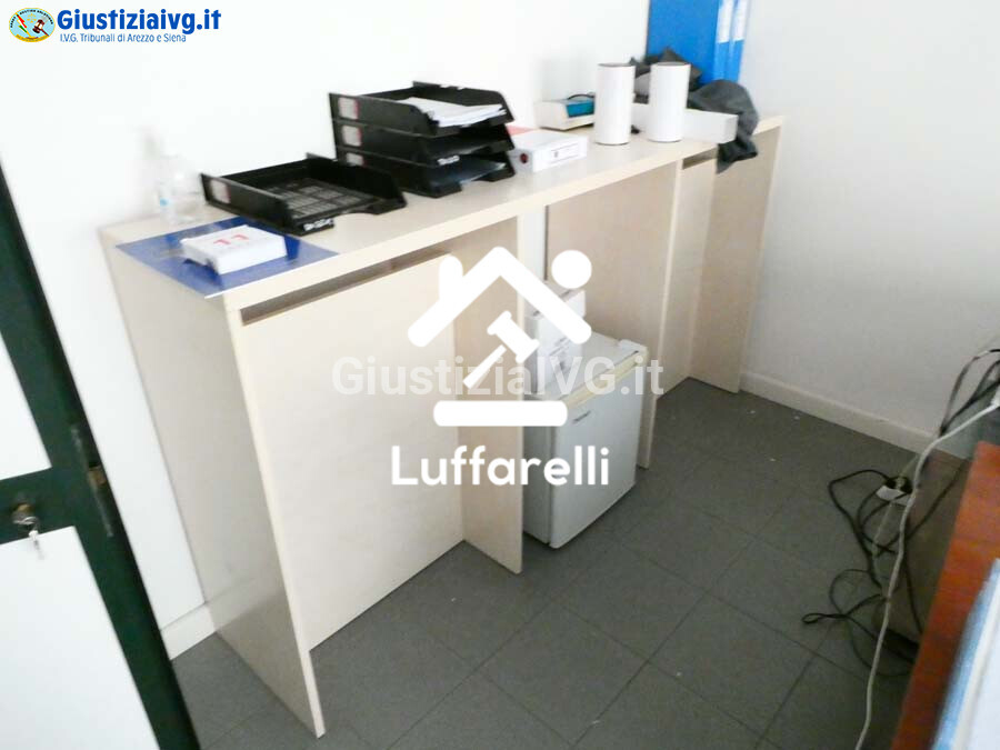 Arredi Da Ufficio E Varie — foto 3