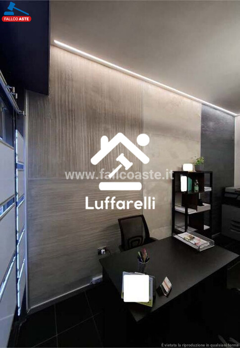Immagine di NEGOZIO O LOCALE COMMERCIALE PIAZZA MONTE BALDO – ROMA