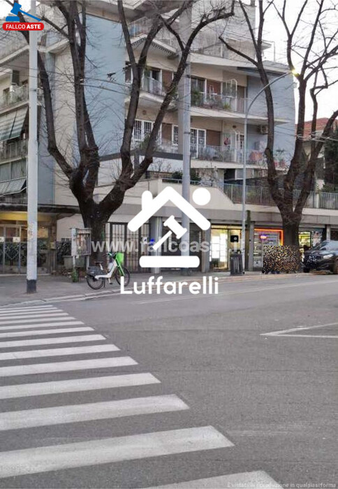 Immagine di NEGOZIO O LOCALE COMMERCIALE PIAZZA MONTE BALDO – ROMA