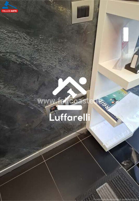 Immagine di NEGOZIO O LOCALE COMMERCIALE PIAZZA MONTE BALDO – ROMA