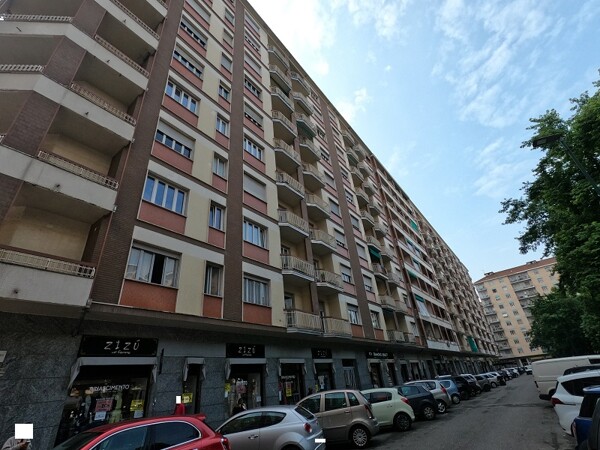 APPARTAMENTO PIAZZA CARLO MONTANARI - TORINO