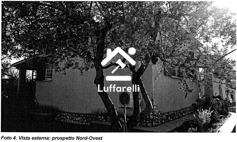 Immagine di CASA / VILLA LOCALITÀ PRATONI PARTI COMUNI – COLONNA