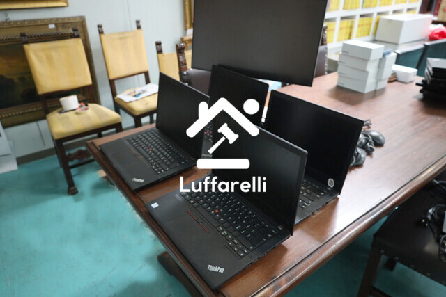 Computer E Attrezzatura Informatica — foto 6