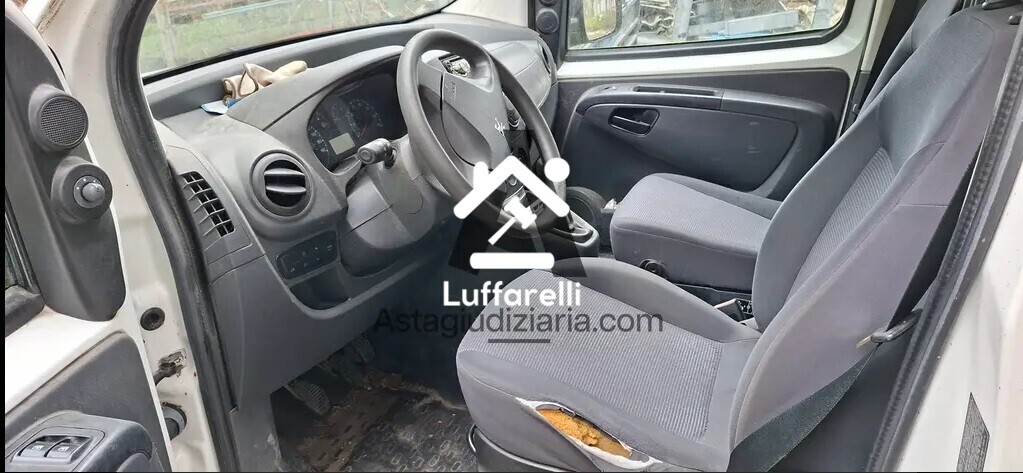 Automezzi Commerciali — foto 4
