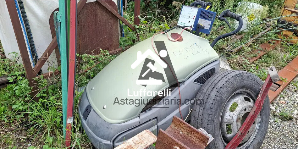 Attrezzature Ed Utensili — foto 9