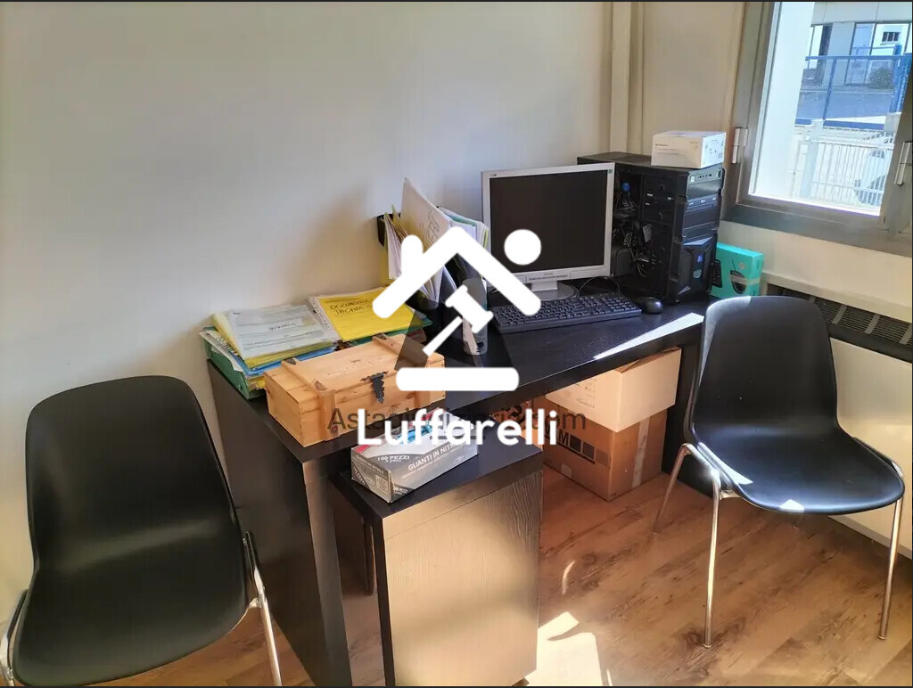 Mobili E Arredo Per Ufficio — foto 6